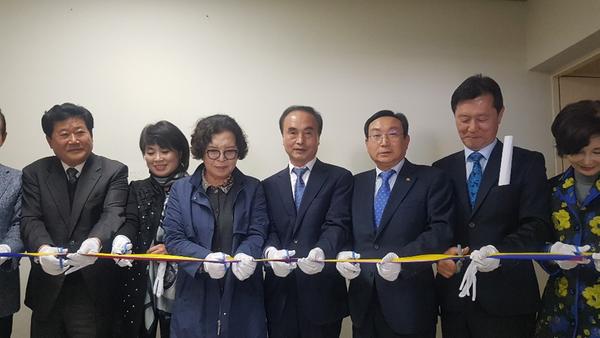 창원시 근현대사 기념사업 추진위원회 독립분과위원회 사무실 개소 창원시 근현대사 기념사업 추진위원회 독립분과위원회 사뭇실 개소 (2).jpg