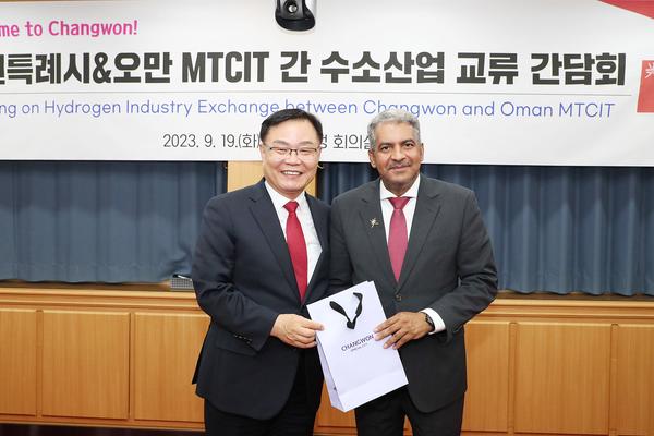 글로벌 수소도시 창원, 이번엔 오만에서 주목하다!★글로벌 수소도시 창원, 이번엔 오만에서 주목하다!(전략산업과) (1).jpg