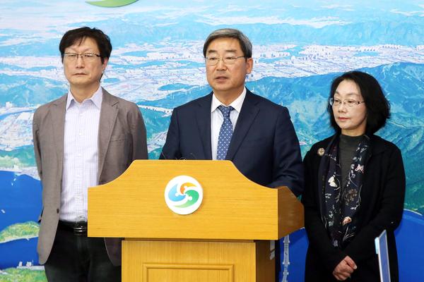                   어석홍 창원시 공론화위원회 위원장어석홍 창원시 공론화위원회 위원장1.jpg
