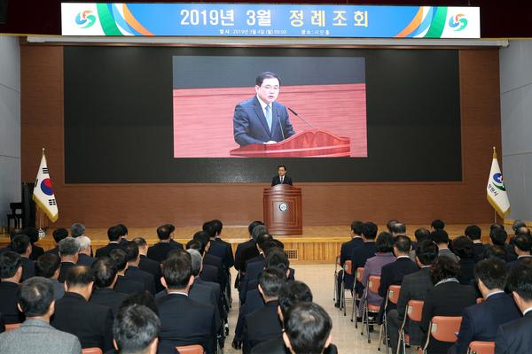 허성무 시장 &ldquo;대형사업 연계 일자리 창출 방안 마련해라&rdquo;.허성무 시장 “대형사업 연계 일자리 창출 방안 마련해라”.jpg