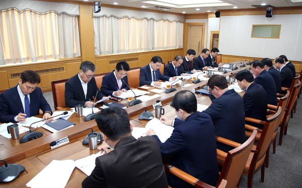 창원경제 기필코 살리겠다 제2차 경제전략회의 개최창원경제 기필코 살리겠다 제2차 경제전략회의 개최.jpg