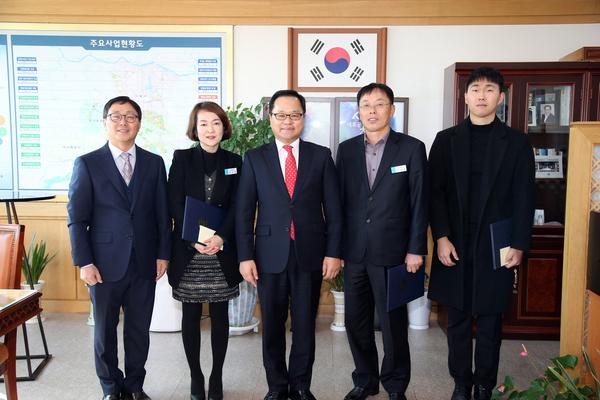 &lsquo;사람중심 새로운창원&rsquo; 혁신 아이디어 공모전 시상식‘사람중심 새로운창원’ 혁신 아이디어 공모전 시상식.jpg