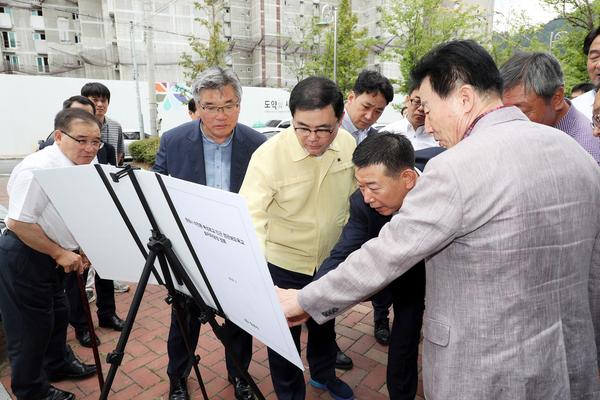                                       허성무 창원시장, 약속 지키러 현장 속으로허성무 창원시장, 약속 지키러 현장 속으로! (창원시 행정과) (3).jpg