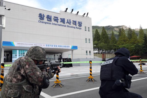      2018창원세계사격선수권대회 안전 이상무!(대테러종합훈련)12018창원세계사격선수권대회 안전 이상무!(대테러종합훈련)1.jpg