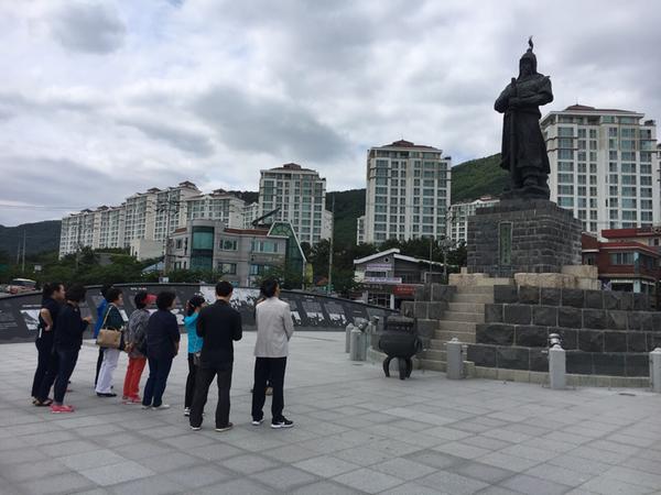                          창원시, &ldquo;짜릿한 사격, 감동의 역사 모두 즐기세요&rdquo; 창원시, “짜릿한 사격, 감동의 역사 모두 즐기세요” (관광마케팅정책과).jpg