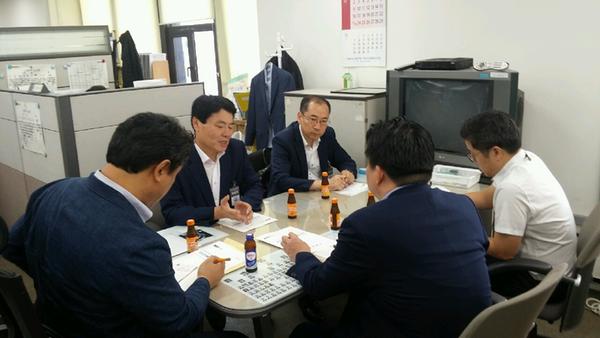          허성무 창원시장, 금융위원회, 산업은행 RG발급 등 STX조선해양 경영정상화 지원 건의허성무 창원시장, 금융위원회, 산업은행 RG발급 등 STX조선해양 경영정상화 지원 건의.jpg