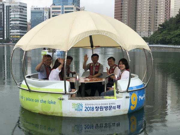                   무빙보트, 효자노릇 톡톡! 전주시 벤치마킹 방문 무빙보트, 효자노릇 톡톡! 전주시 벤치마킹 방문 (2).jpg