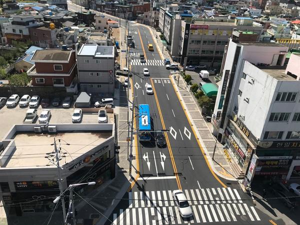               완월동 경남데파트~완월초교간 도로 확장3. 완월동 경남데파트~완월초교간 도로 확장.JPG