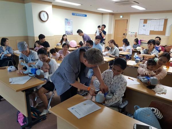              창원시, 영유아 자녀 응급상황 시 대처방법 교육 창원시, 영유아 자녀 응급상황 시 대처방법 교육 (2).jpg