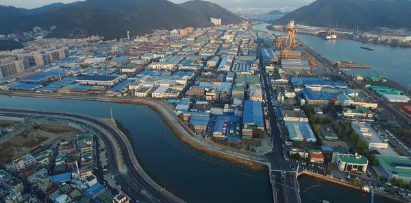                 마산자유무역지역과 봉암공단마산자유무역지역과 봉암공단.JPG