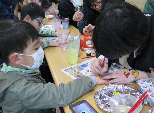               창원시,&lsquo;행복 톡톡, 패밀리 무비&rsquo;토요가족영화관 운영창원시,‘행복 톡톡, 패밀리 무비’토요가족영화관 운영3.jpg
