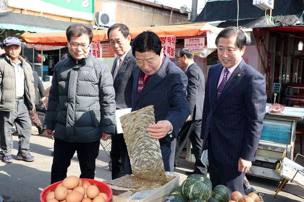                                안상수 시장 소답시장 방문 1안상수 시장 소답시장 방문 (2).jpg