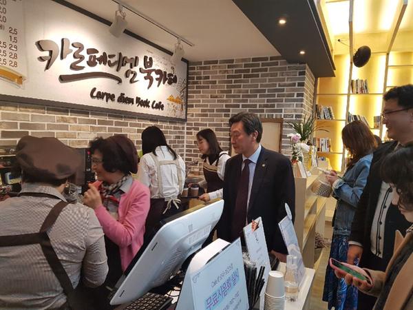                   실버카페 카페愛오다 보건소점 1실버카페 카페愛오다 보건소점 (1).jpg