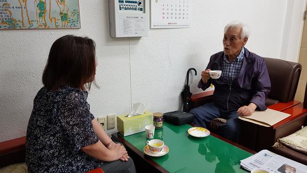 백치 동인 김용복 시인