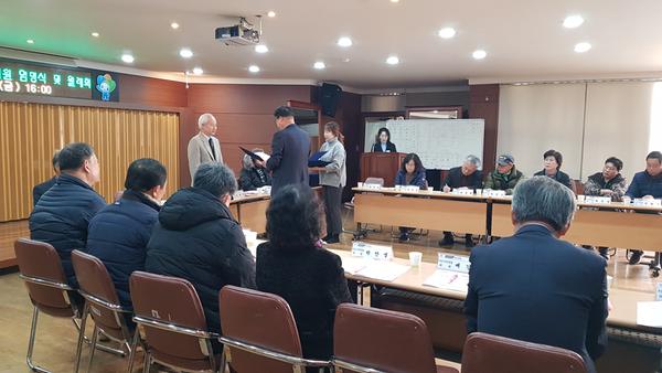 임명식 사진