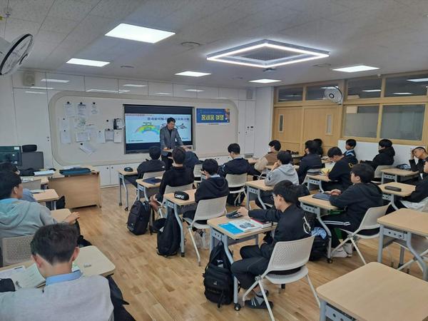 창원특례시, 청소년 능력계발 ‘꿈세움 지원과정’ 운영창원특례시, 청소년 능력계발 ‘꿈세움 지원과정’ 운영(아동청소년과) (1).jpeg