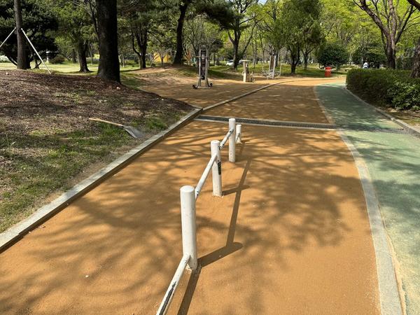 창원특례시, 생활밀착형 맨발 걷기길 착착 진행창원특례시, 생활밀착형 맨발 걷기길 착착 진행(공원녹지과) (1).jpeg