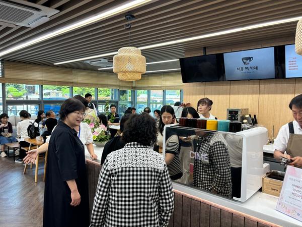 창원특례시, 노인일자리 시장형 사업장 상반기 5개소 개점창원특례시, 노인일자리 시장형 사업장 상반기 5개소 개점(노인장애인과)-진해시니어클럽 실버카페(카페석동).jpg