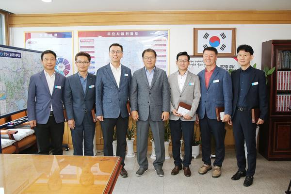 창원특례시, 2024년 상반기 베스트드림팀 표창 수여창원특례시, 2024년 상반기 베스트드림팀 표창 수여(자치행정과) (2).jpg