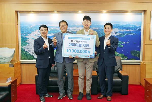한국마사회 창원지사, 시에 여름나기 이불세트 기부한국마사회 창원지사, 시에 여름나기 이불세트 기부(사회복지과).jpg