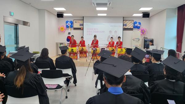 자원봉사대학 수료식