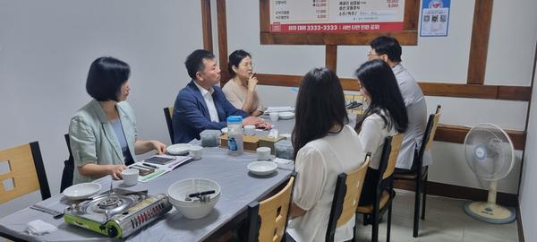 창원특례시, 소상공인시장진흥공단과 소통 간담회 개최창원특례시, 소상공인시장진흥공단과 소통 간담회 개최(지역경제과) (1).jpg