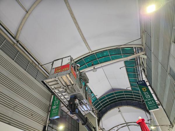 창원특례시, 롯데백화점 마산점 폐점에 따른 마산지역 전통시장 환경개선사업 추진창원특례시, 롯데백화점 마산점 폐점에 따른 마산지역 전통시장 환경개선사업 추진(지역경제과).jpg