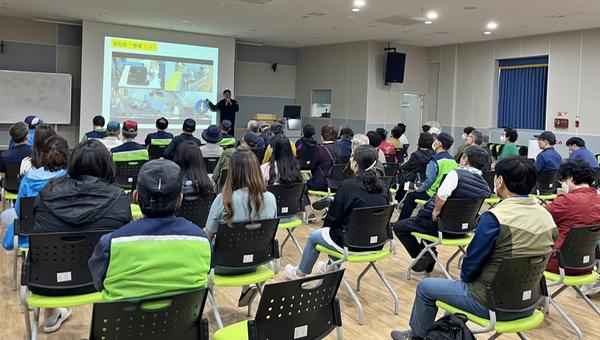 진해서부노인종합복지관서 '소방안전교육'