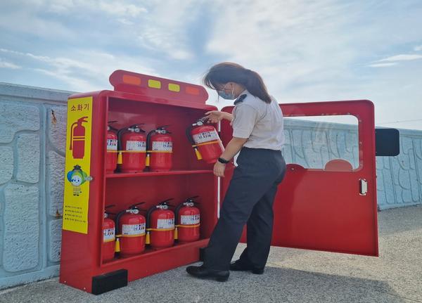 화재취약지역 보이는 소화기함 정비