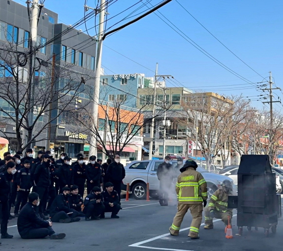 2023. 2. 21. 마산소방서, 화재시뮬레이터 활용 교육&middot;훈련 실시