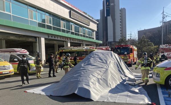 전기차 화재 '질식소화포' 활용 진압훈련