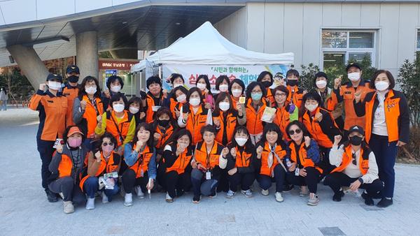 2022. 11. 8. 의창소방서 여성의용소방대 심폐소생술 홍보 캠페인