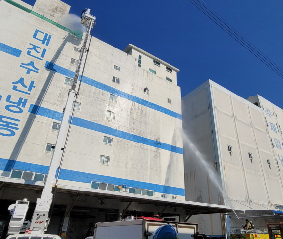 물류창고 화재 대응을 위한 합동소방훈련