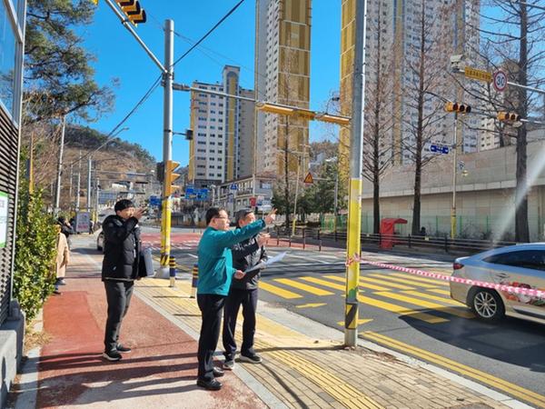마산고운초 통학교 그린뉴딜 지중화 현장 점검