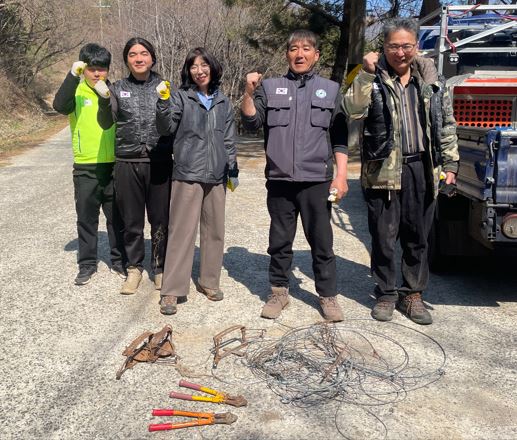 불법 엽구 수거 활동 사진