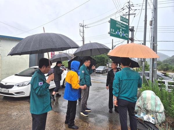 장금용 창원특례시장 권한대행, 집중호우 피해 현장 신속 점검★장금용 창원특례시장 권한대행, 집중호우 피해 현장 신속점검(재난대응담당관) (1).jpg