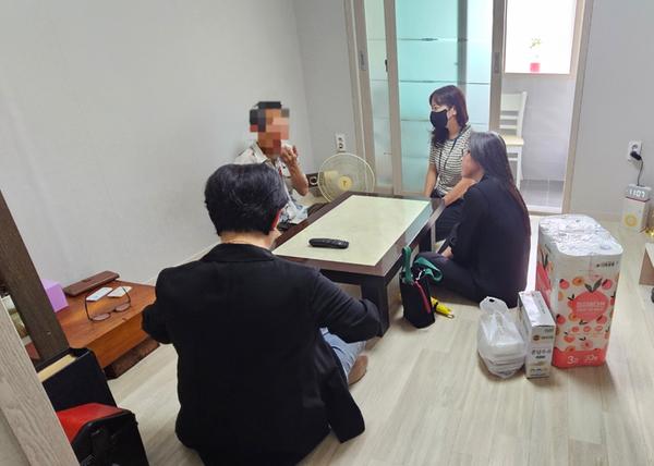 방문 사진