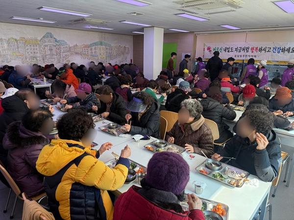 (뉴스경남 2026.02.12.)무료급식부터 ‘500원 식당’까지…‘창원의 밥심’으로 이어지는 돌봄