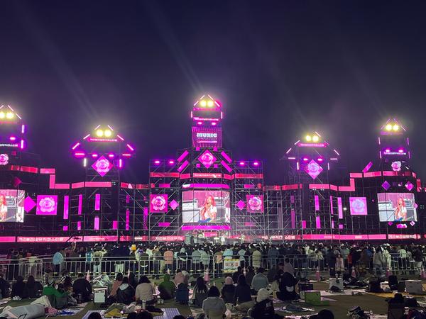 벚꽃으로 물든 제64회 진해군항제, 10일간의 여정 마무리벚꽃으로 물든 제64회 진해군항제, 10일간의 여정 마무리(관광과) (2).jpeg