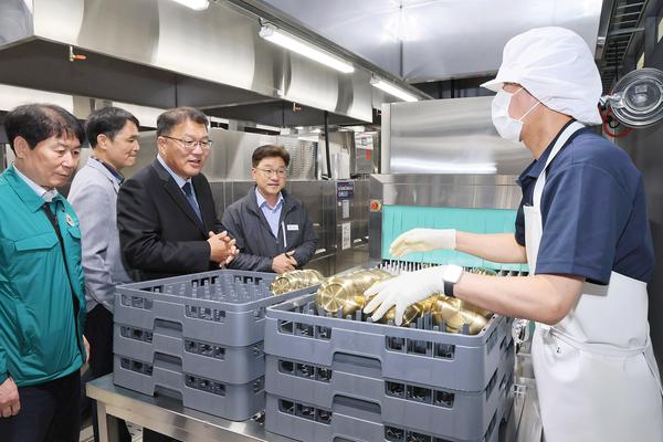 장금용 창원특례시장 권한대행, 북면 다회용기 세척장 방문