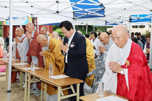 강기윤 창원특례시장, 불곡사 우담문화관 낙성식 찾아 축하