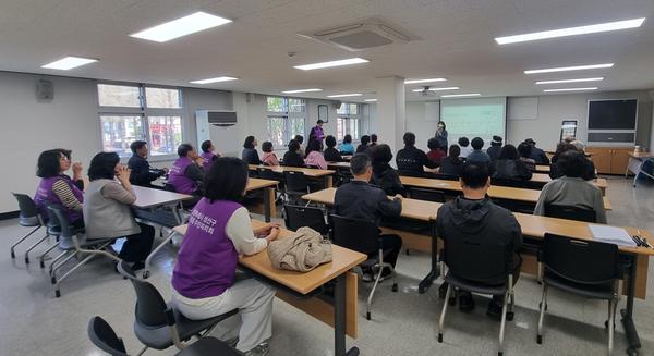 디지털기기 활용 교육 사진(용호)디지털기기활용교육(1).jpg