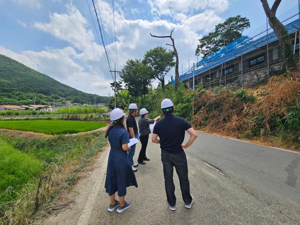 수리현장 점검(마산향교)