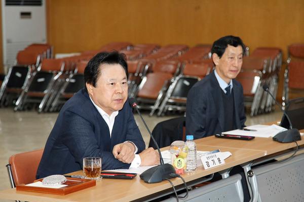 강기윤 창원특례시장이 29일 ‘창원 원자력 기업협의회 제2차 정기회’에서 발언하고 있다.