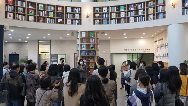 창원특례시서 &lsquo;제59회 전국도서관대회&middot;전시회&rsquo;성황리 마쳐 창원특례시서 ‘제59회 전국도서관대회·전시회’성황리 마쳐 (2).jpg