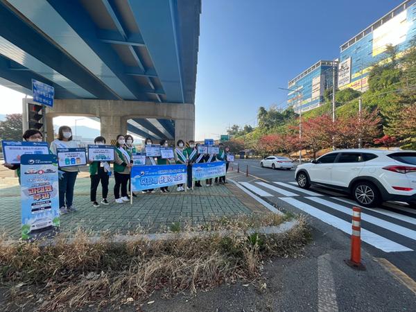 창원특례시, 계절관리제 5등급 차량 운행 제한 홍보 캠페인 실시창원특례시, 계절관리제 5등급 차량 운행 제한 홍보 캠페인 실시 (환경정책과) (1).jpg