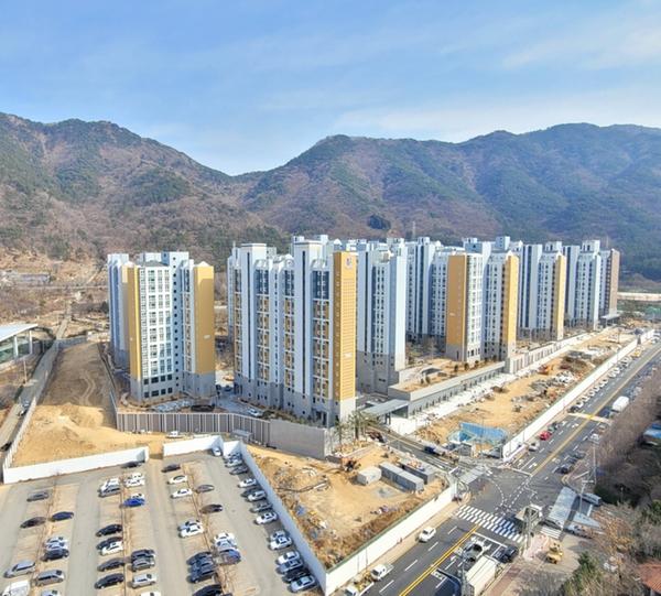 창원특례시 성산구&lsquo;조정대상지역&rsquo; 전면 해제 (성산구 아파트 전경).창원특례시 성산구‘조정대상지역’ 전면 해제 (성산구 아파트 전경).jpeg