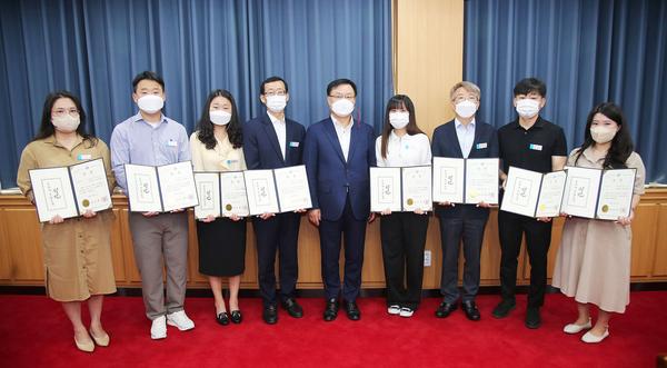 창원특례시, 시민 체감 성과 창출 우수공무원 시상 창원특례시, 시민 체감 성과 창출 우수공무원 시상 (법무담당관).jpg