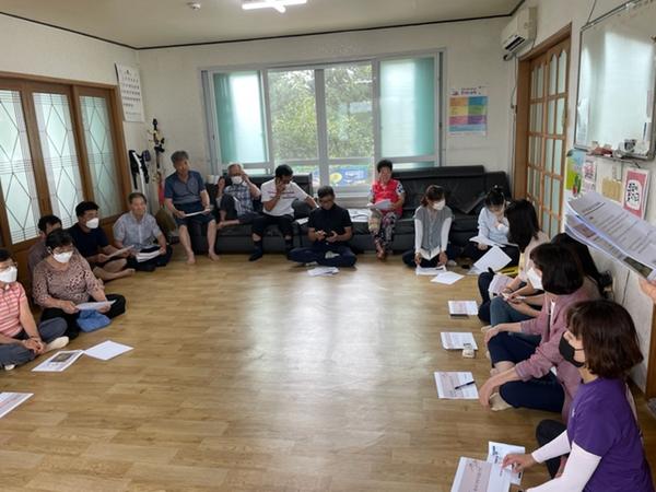 창원특례시, &lsquo;팽나무&rsquo; 천연기념물 지정 주민설명회 열어 창원특례시, ‘팽나무’ 천연기념물 지정 주민설명회 열어 (2).JPG