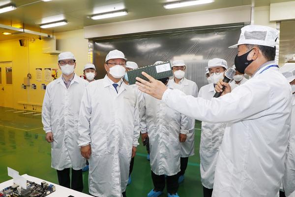 창원특례시서 &lsquo;글로벌 반도체 기판 제조기업&rsquo; 해성디에스㈜ 착공식 열려 창원특례시서 ‘글로벌 반도체 기판 제조기업’ 해성디에스㈜ 착공식 열려 (투자유치단) (2).jpg